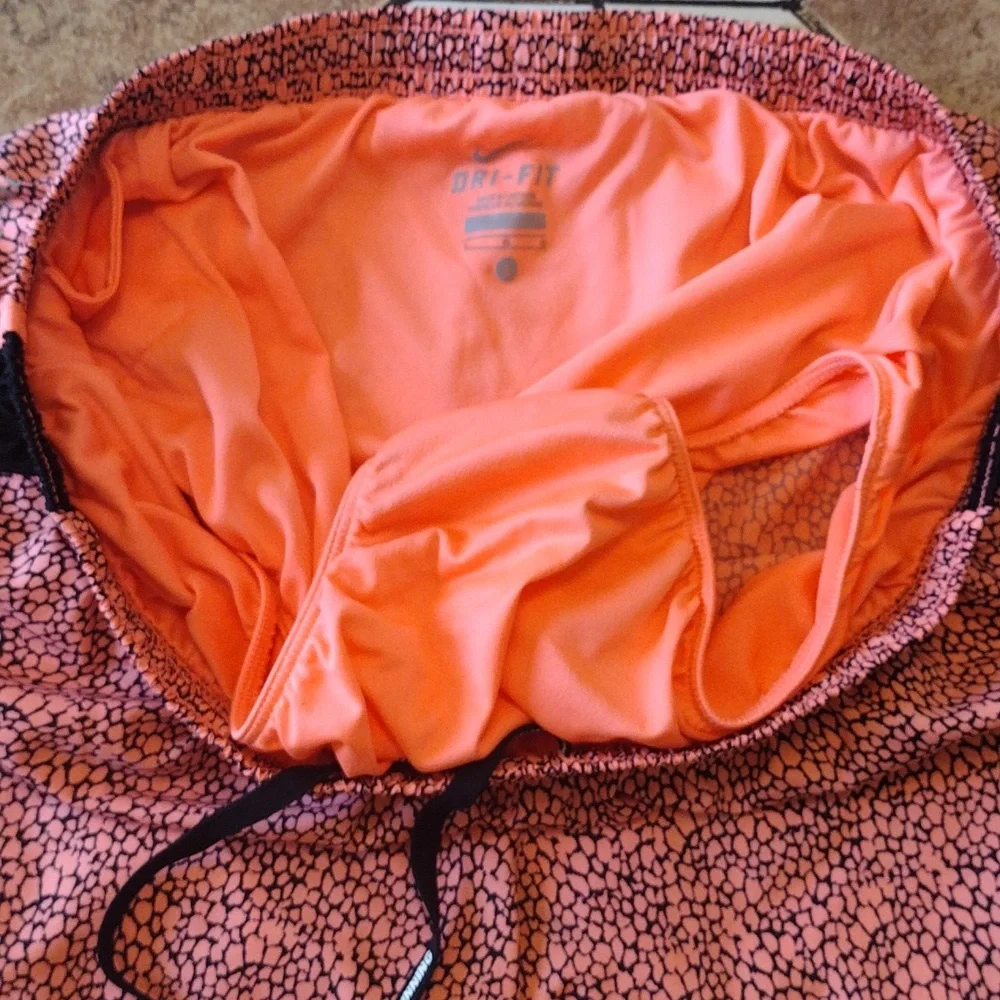 Shorts - Picture 6 of 6